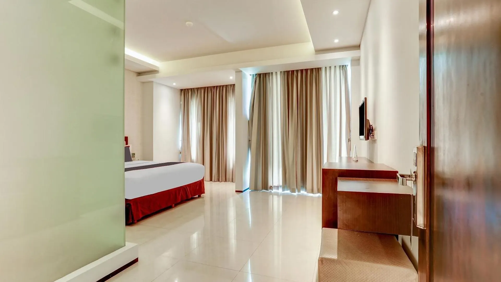 Collection O Legian Near Pantai Kuta Formerly Premium Legian 4*,