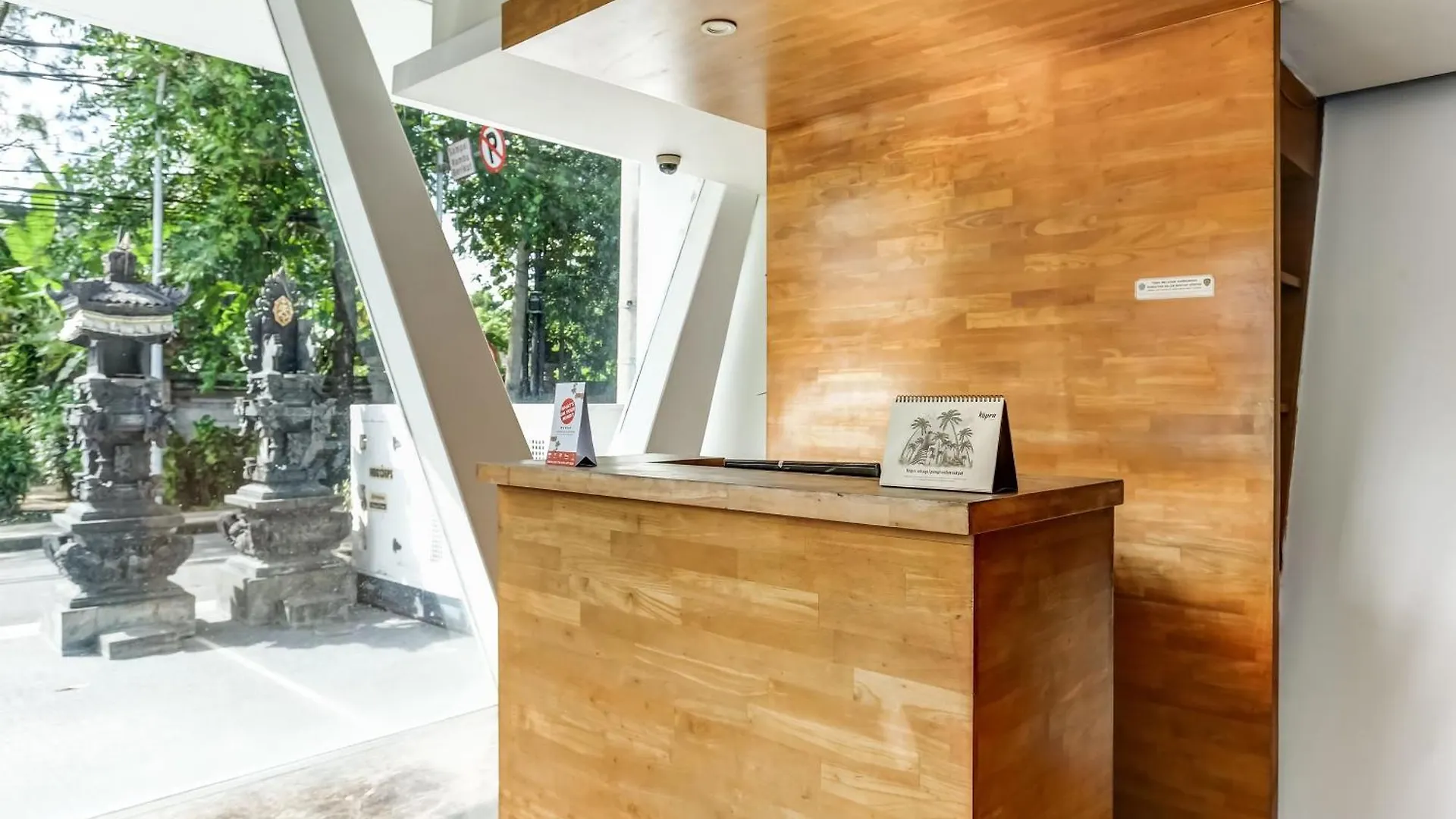 Hotel Collection O Legian Near Pantai Kuta Formerly Premium Legian